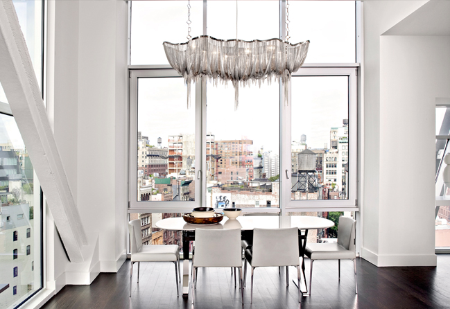 vym6 1 De vidrio y metal es el increíble apartamento neoyorquino del cantante John Legend