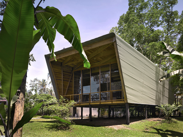 2841casa kike revista axxis 000055 1 Una sorprendente cabaña de diseño en medio del bosque de Costa Rica