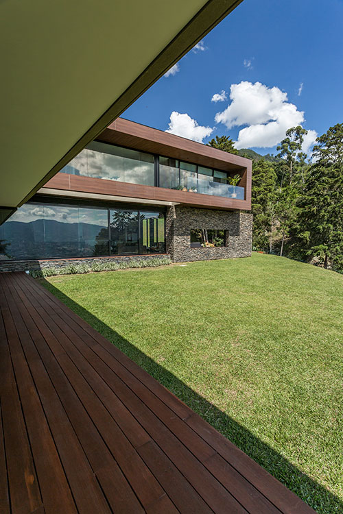 revista axxis arquitectura 3 3 Una casa de campo para vivir en familia en los cerros del barrio el Poblado en Medellín