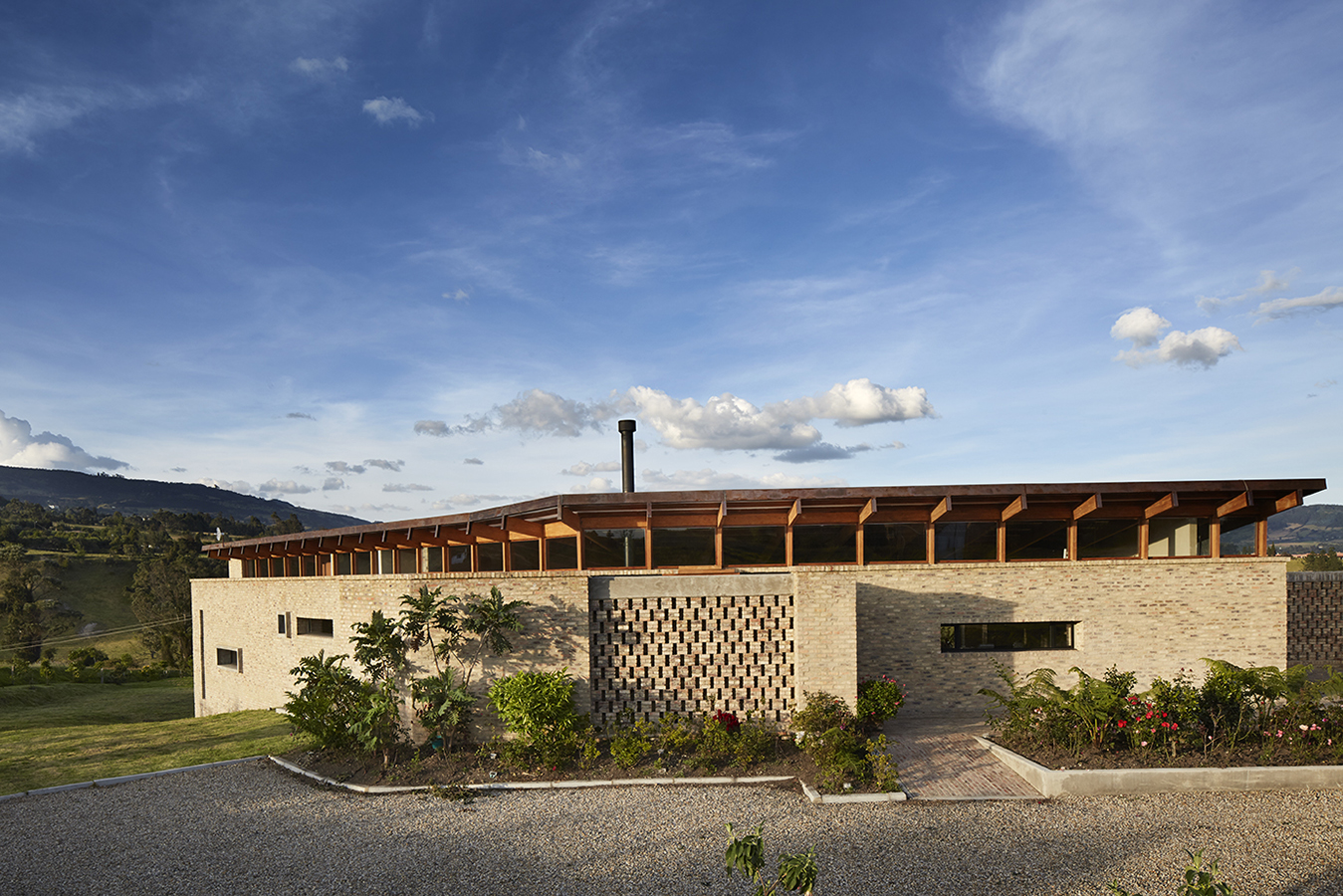 arquitectura colombiana revista axxis 7 Una casa en Subachoque que se mimetiza con el paisaje y la arquitectura colonial de la región