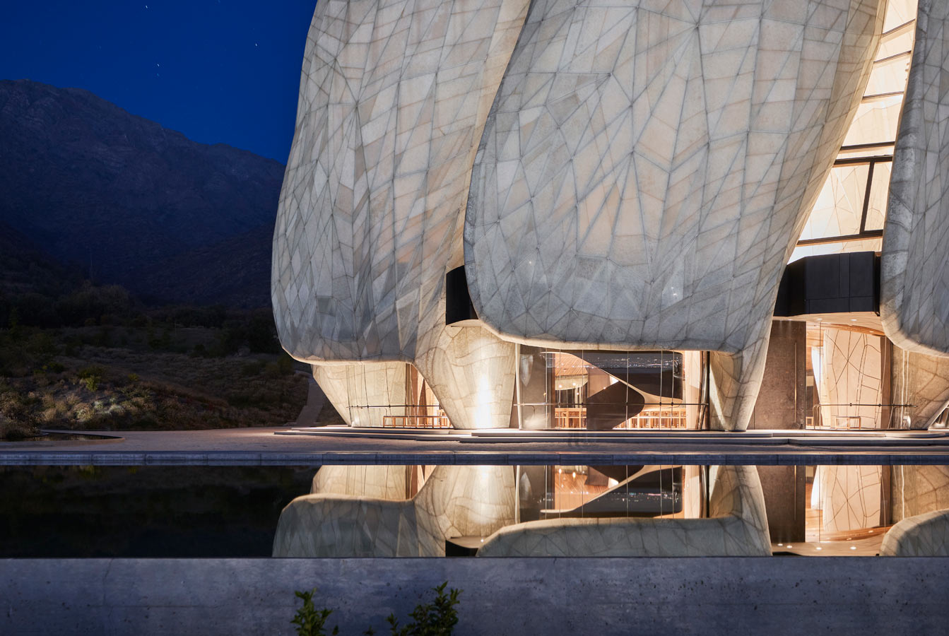 Templo web3 Templo Bahá'í : una de las nuevas maravillas arquitectónicas de Latinoamérica