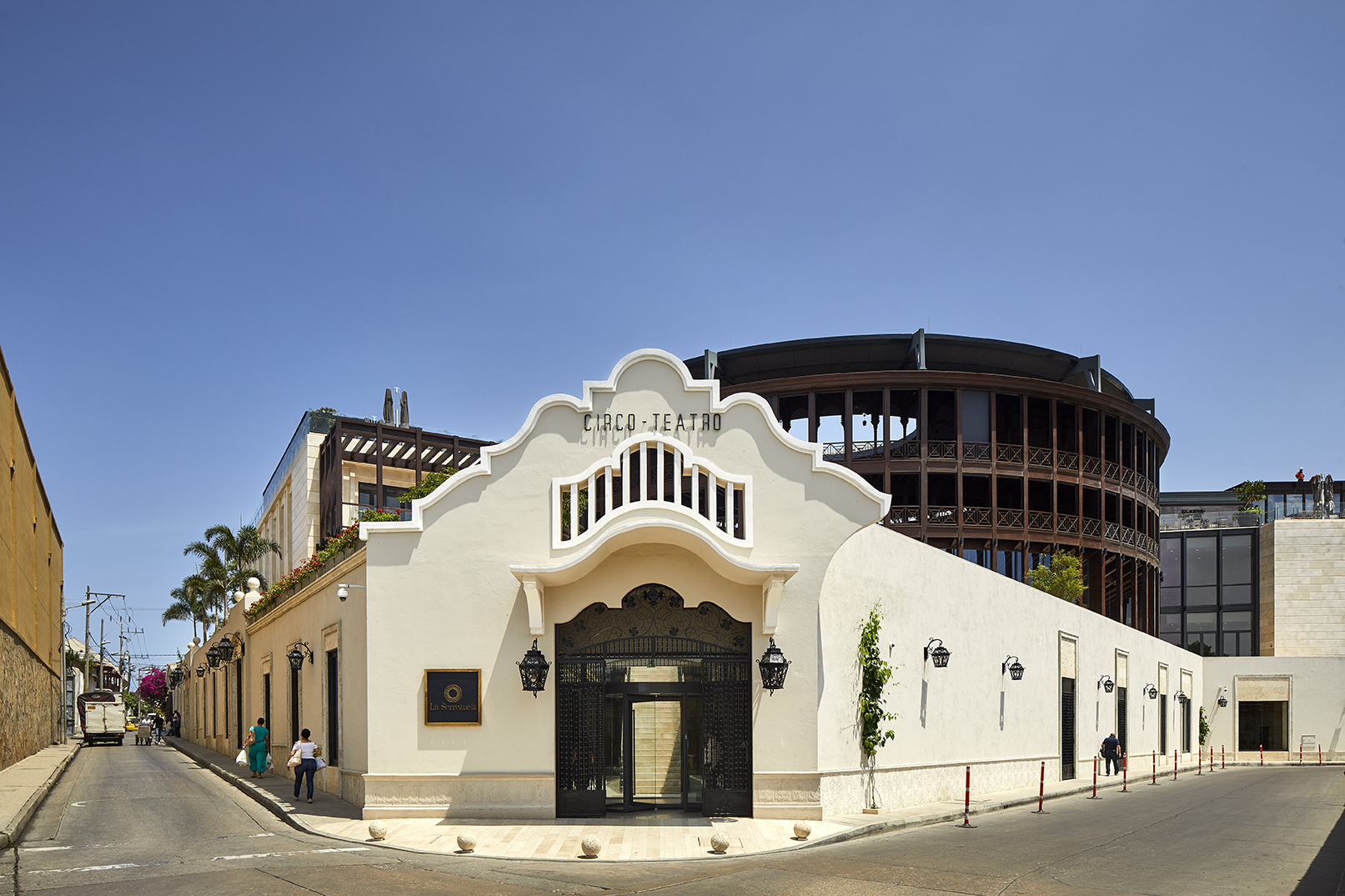 serrezuela revista La antigua plaza de toros de Cartagena ahora es un centro comercial