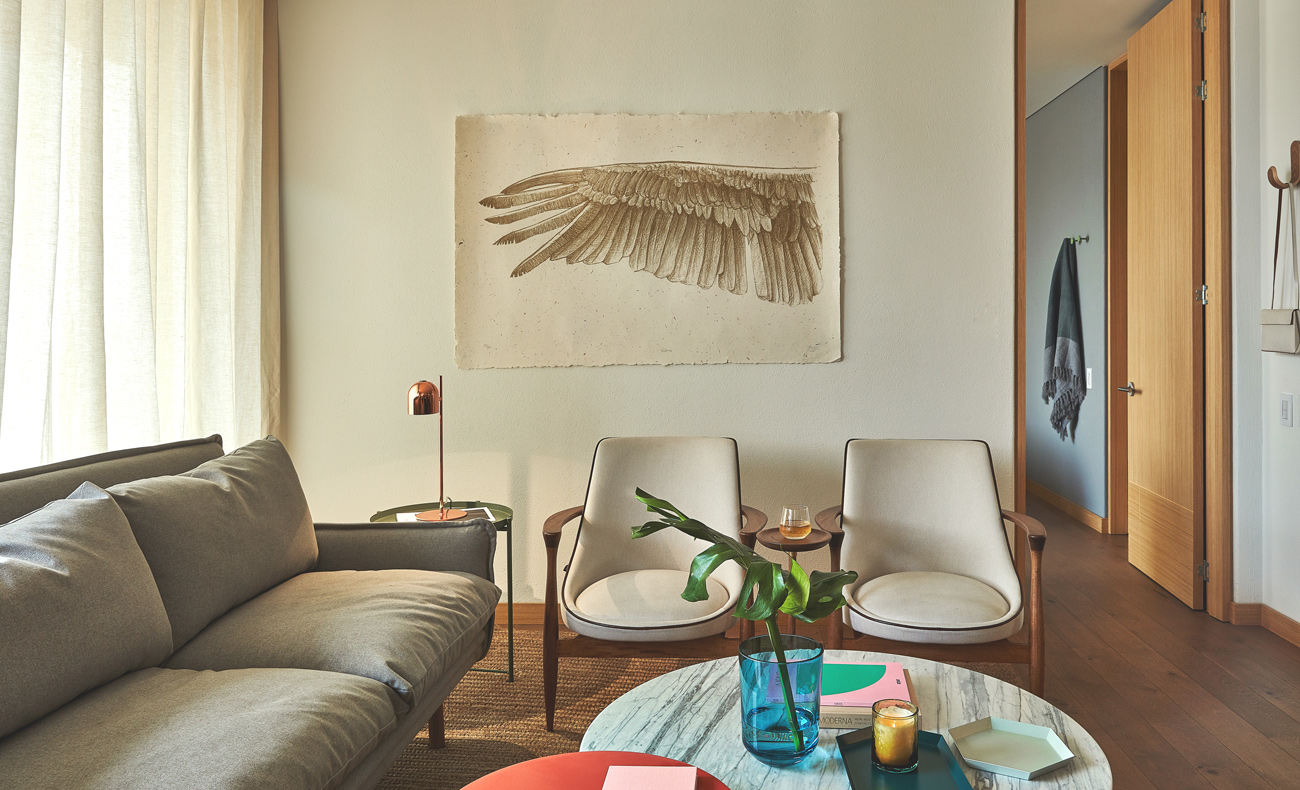 foto9 Para qué remodelar un apartamento si puede resaltar su arquitectura original con interiorismo