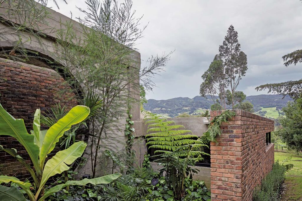 brutalista 2 La casa brutalista en Subachoque donde ‘la arquitectura y la naturaleza son una sola cosa’